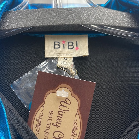 BIBI Button Down Metallic - Picture 2 of 3